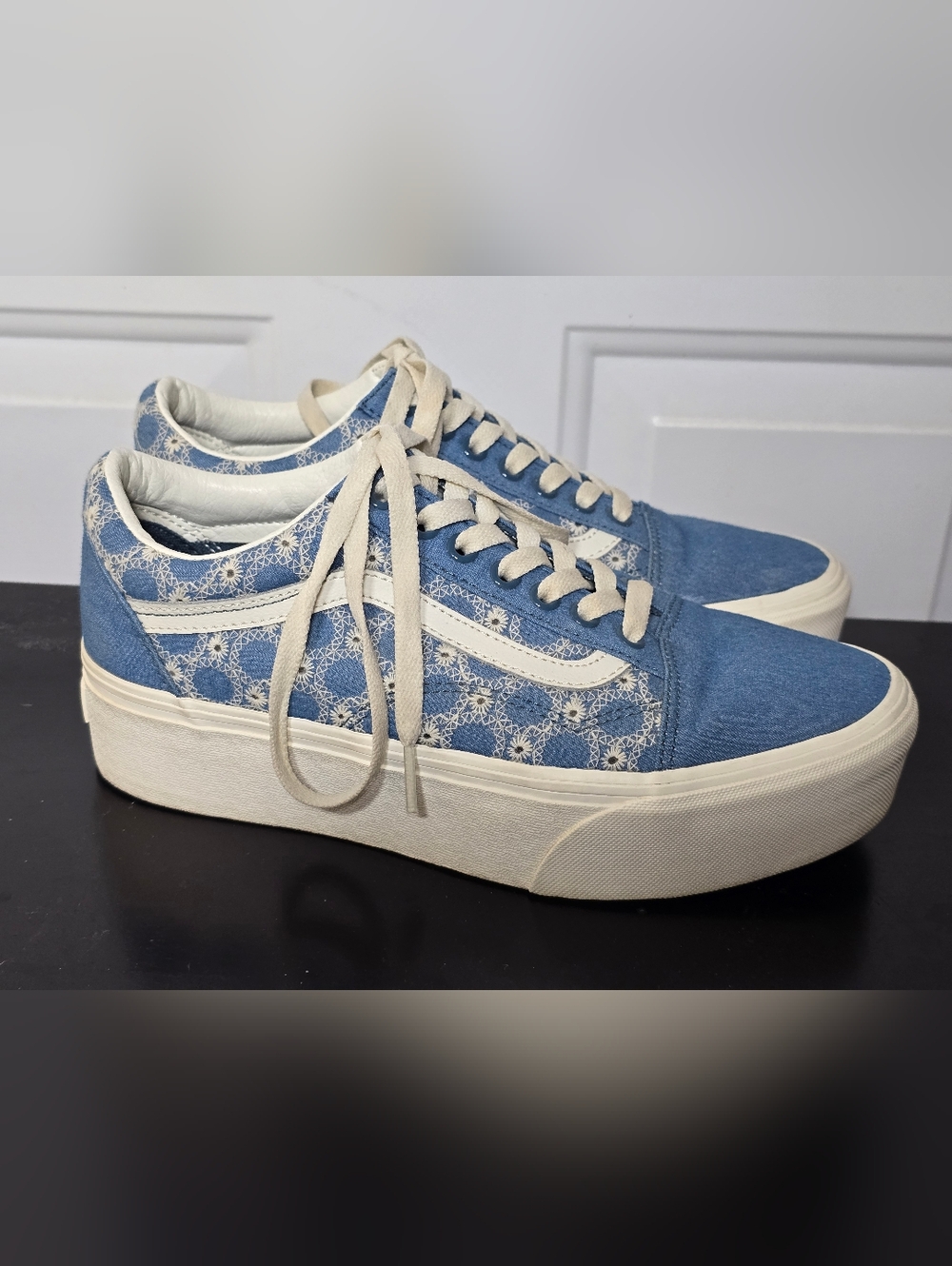 Vans Old Skool Stackform Sneakers Blue Floral White Lace Women's Lace-Up 7.5 - Picture 3 of 10